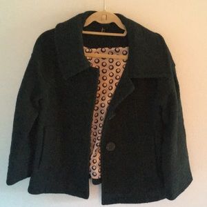 Stylish forest green 3/4 sleeved jacket